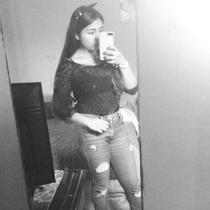 Meet your Posher, Danna